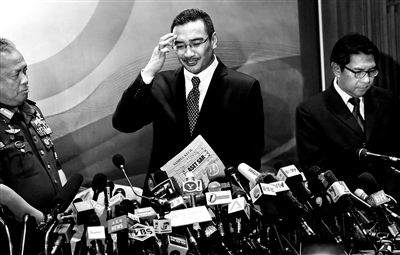 當?shù)貢r間2014年3月12日，馬來西亞雪邦，馬來西亞交通部長希山慕丁出席新聞發(fā)布會。