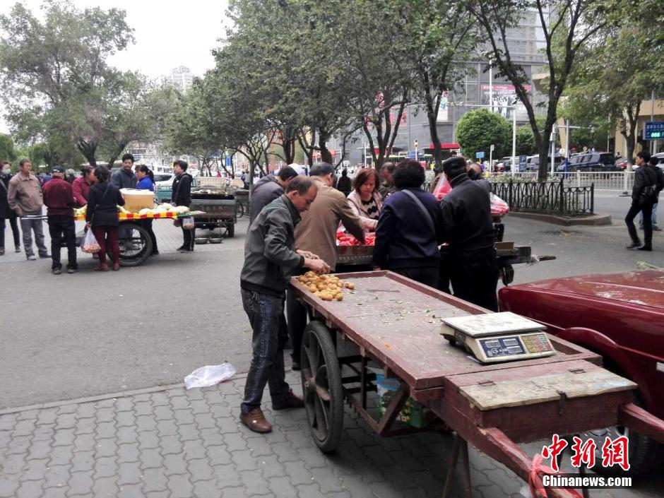 自治區(qū)和烏魯木齊市有關(guān)部門(mén)迅速處置，傷員已全部送往醫(yī)院救治。