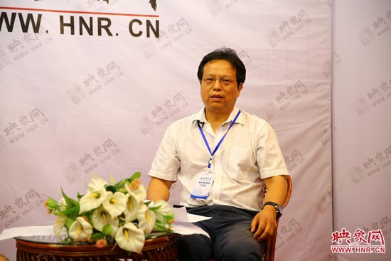 天津大學河南招生組組長倪雁冰 天津大學河南招生組組長倪雁冰