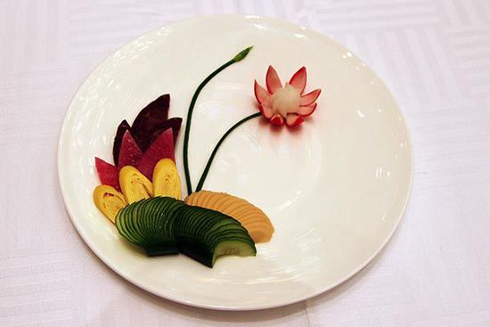 迎賓冷盤“洋花蘿卜”。 花惠生 供圖