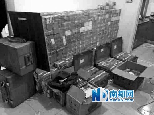 　馬超群家中金條清點(diǎn)現(xiàn)場。C FP圖片