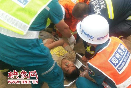 事故現(xiàn)場，一人被救出