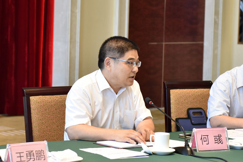 省委宣傳部副部長、省委網(wǎng)信辦主任何彧