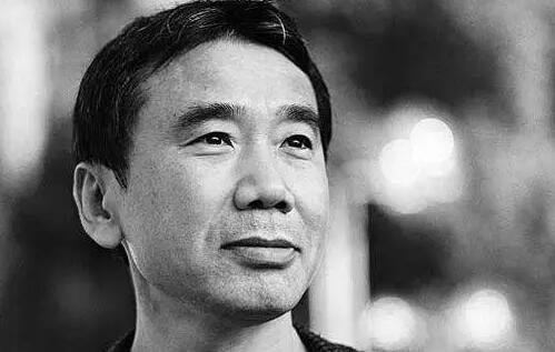 但賠率并非完全靠蒙。比如在2012年，Ladbrokes就成功壓中莫言獲獎。而去年得主阿列克謝耶維奇，在諾獎公布前一周反超村上春樹位列賠率榜首位。