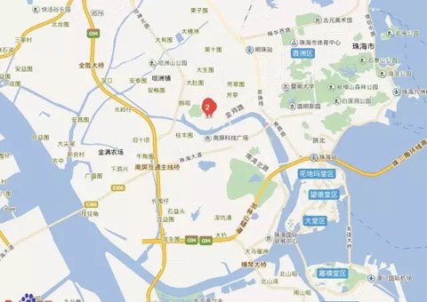 以此前的格力康樂園為例。在2005年，格力電器就已出資2億元，建立員工生活區(qū)——格力康樂園。該生活園區(qū)建筑面積達12萬平方米以上，可容納員工10000多人。后來，斥資4億的康樂園二期也已經(jīng)投入使用。