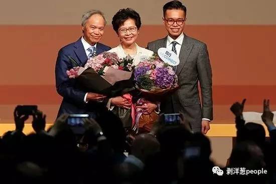 香港首位女特首林鄭月娥:政治背后 我只是小女人 香港首位女特首林鄭月娥:政治背后 我只是小女人