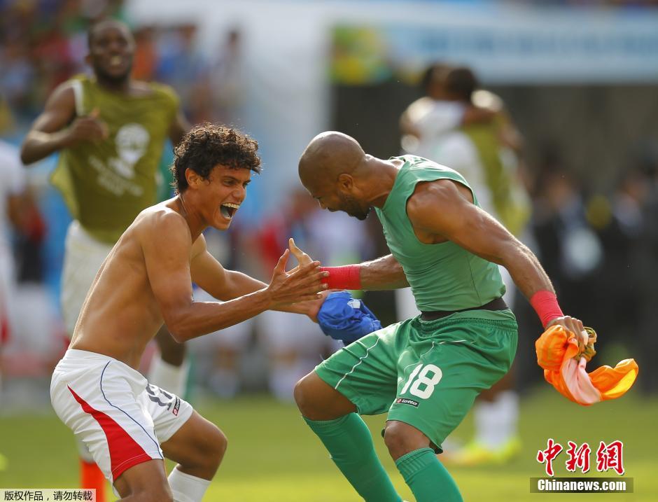 哥斯達(dá)黎加球員慶祝 哥斯達(dá)黎加球員慶祝