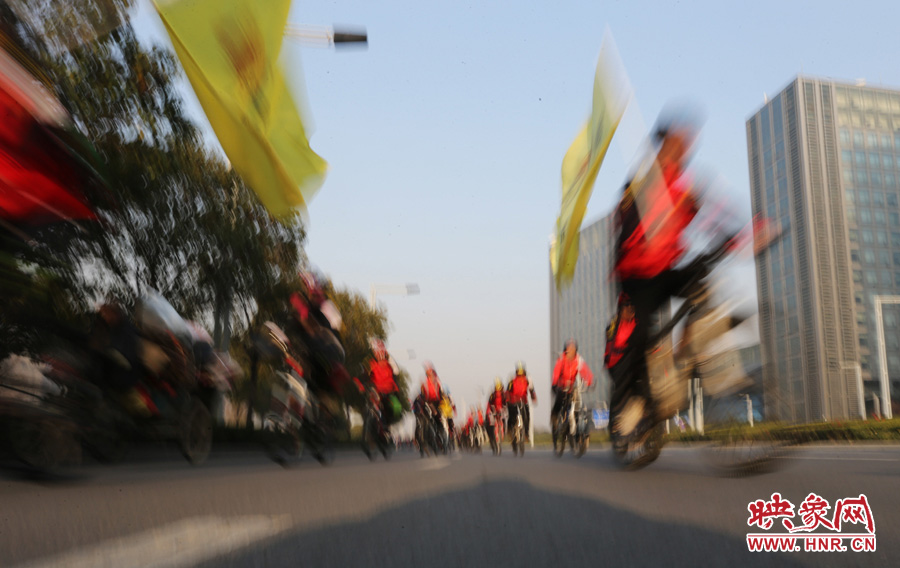 獻(xiàn)愛心、騎行天下，映象網(wǎng)騎行車友樂翻天