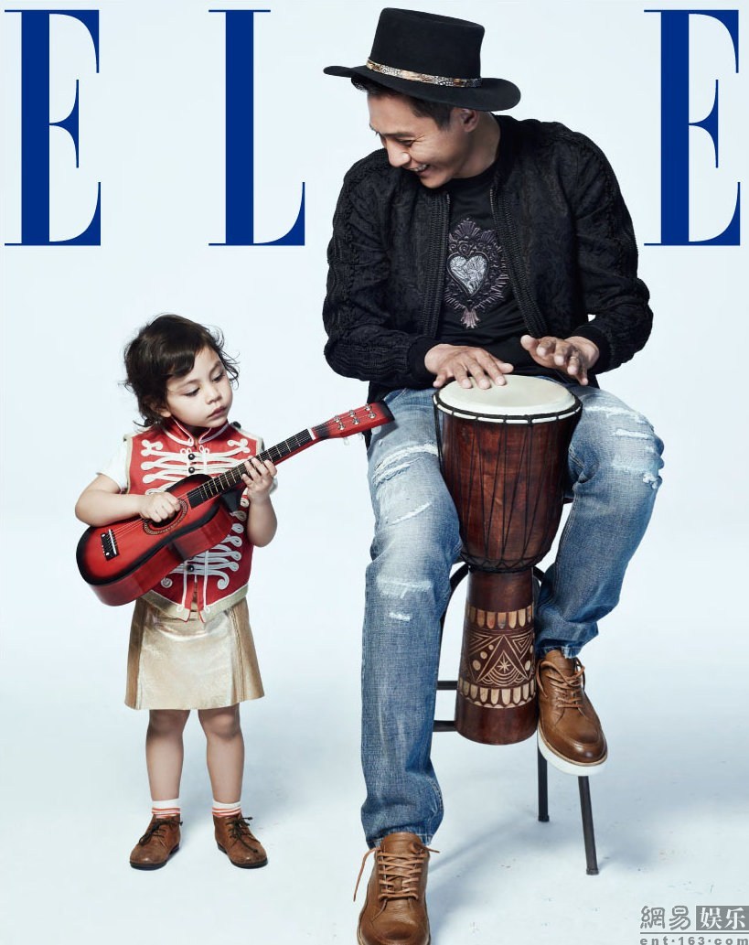 劉燁攜混血女兒拍寫真大片 網(wǎng)友大呼可愛(ài) 劉燁攜混血女兒拍寫真大片 網(wǎng)友大呼可愛(ài)