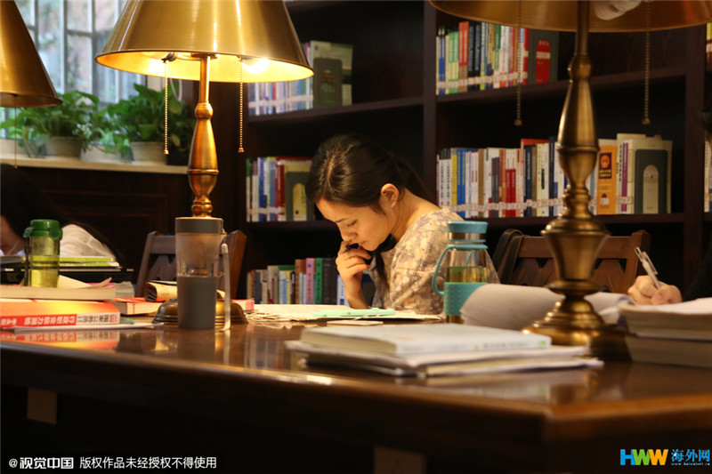 重慶大學改造翻新的“民國風圖書館”走紅網絡，引得無數網友點贊