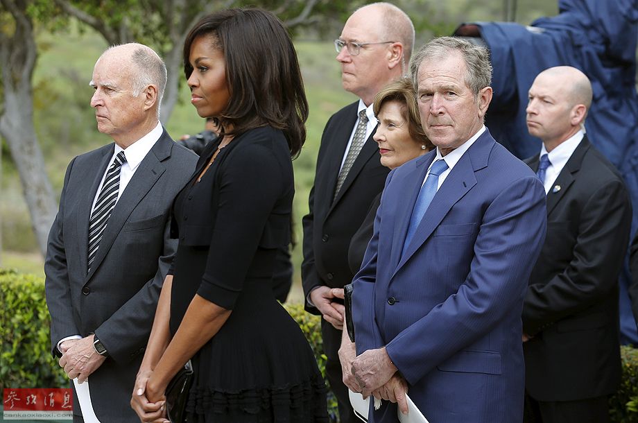 各國領(lǐng)導(dǎo)人退休后都干啥？小布什刷盤布朗教書