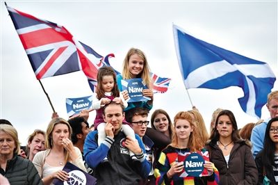 最新民意調(diào)查結(jié)果顯示，反獨陣營的支持率繼續(xù)領(lǐng)先。