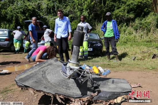 新發(fā)現(xiàn)的疑似馬航MH370殘骸。