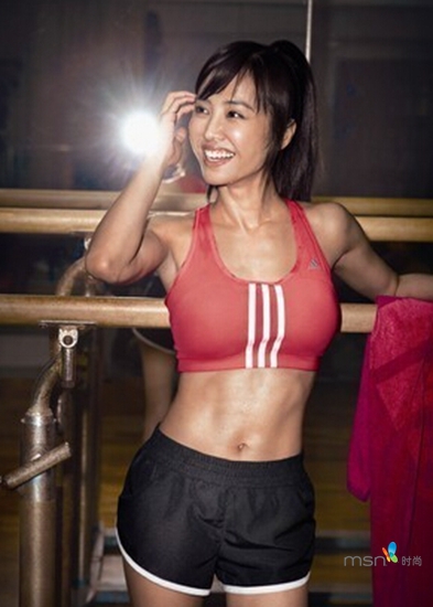 蔡依林 你的馬甲線“脫妝”了！