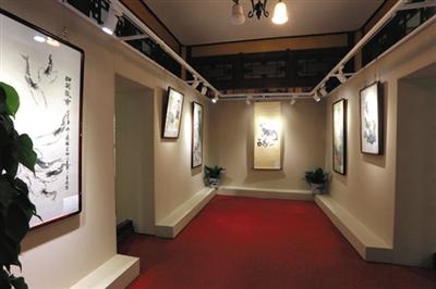 去年6月，益壽堂舉辦了“紀(jì)念頤和園對(duì)公眾開放一百周年書畫展”。