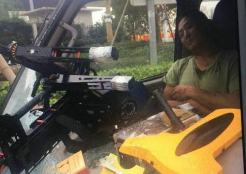 寧波一“黑飛”無(wú)人機(jī)墜落砸貨車2人受傷