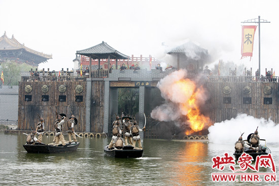 清明上河園最新力作《大宋·東京保衛(wèi)戰(zhàn)》震撼上演 清明上河園最新力作《大宋·東京保衛(wèi)戰(zhàn)》震撼上演