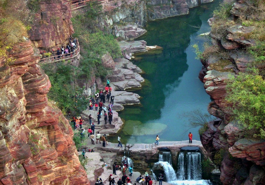 APEC期間河南云臺山游客增253% 北京游客超三成 APEC期間河南云臺山游客增253% 北京游客超三成