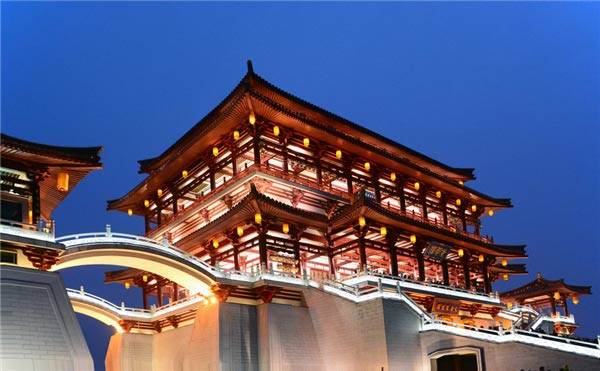 不要溫和地走進那個良夜 因為夜太美！