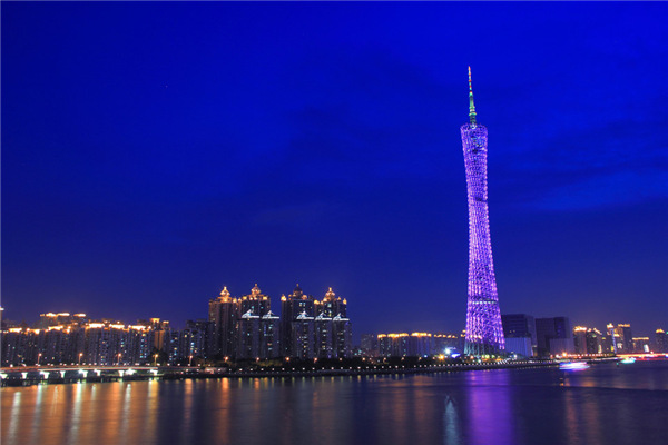 不要溫和地走進那個良夜 因為夜太美！