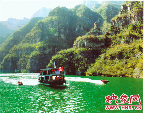 青熙風鈴節(jié)開幕 中國旅游日青天河門票將“買一送一” 青熙風鈴節(jié)開幕 中國旅游日青天河門票將“買一送一”