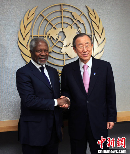 當(dāng)?shù)貢r間2月29日，前任聯(lián)合國秘書長科菲·安南抵達(dá)紐約聯(lián)合國總部，與現(xiàn)任聯(lián)合國秘書長潘基文就敘利亞問