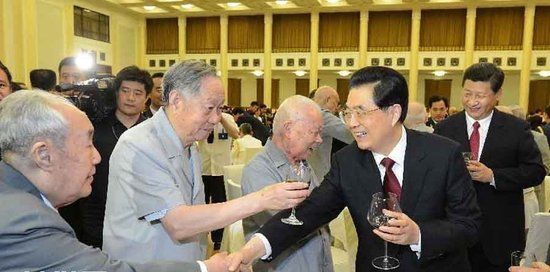 黨和國(guó)家領(lǐng)導(dǎo)人接見軍隊(duì)離退休干部代表 黨和國(guó)家領(lǐng)導(dǎo)人接見軍隊(duì)離退休干部代表