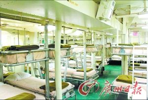 航母上的水兵宿舍。(資料圖片) 航母上的水兵宿舍。(資料圖片)
