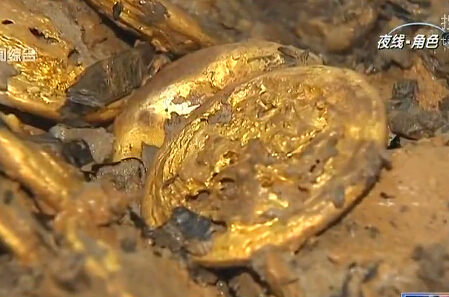 西漢?；韬蚰钩鰣D金餅187枚