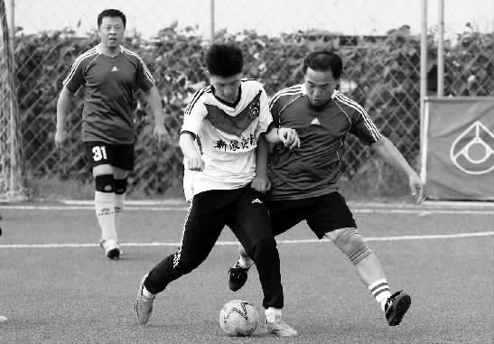 天行健隊(duì)在國(guó)家足球一級(jí)裁判、中超裁判于躍的帶領(lǐng)下，配合那是相當(dāng)默契