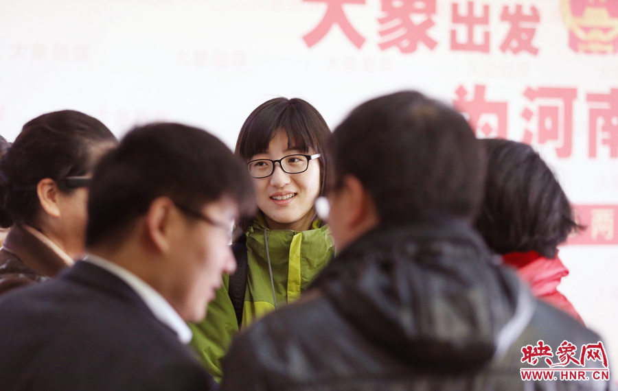 做講解員的樂天。