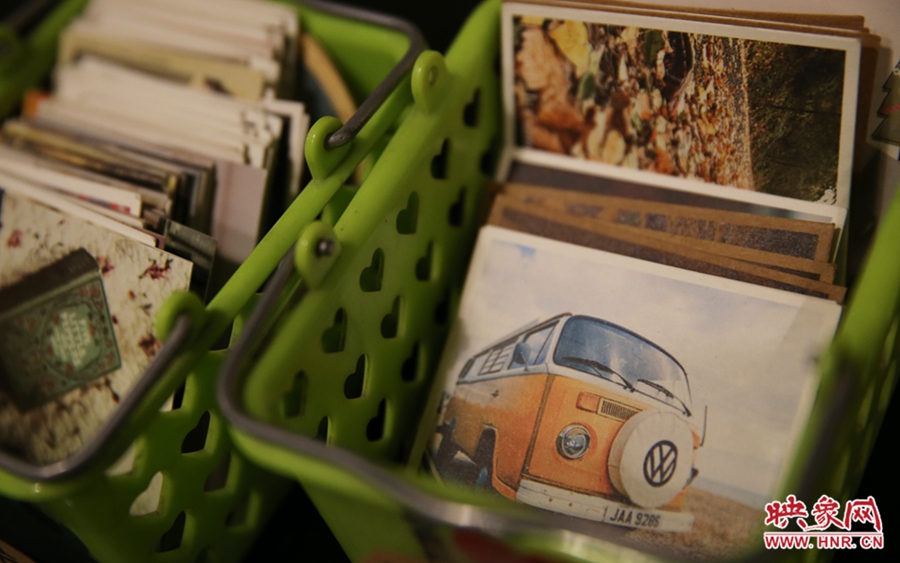 書店內(nèi)出售的書簽。