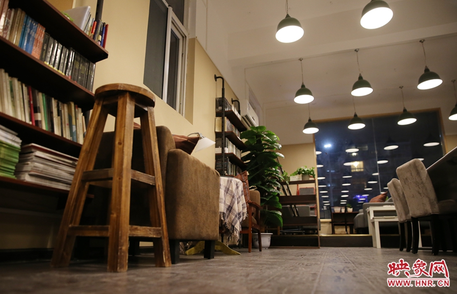 書店內(nèi)的裝飾。