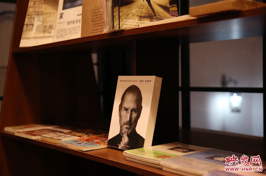 書店內(nèi)的書。