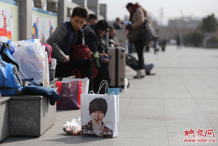 春運(yùn)中的“明星”身影。