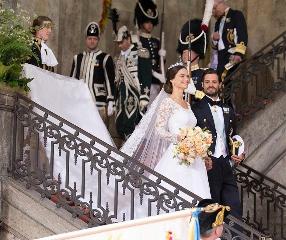 現(xiàn)實版“灰姑娘”！瑞典王子迎娶比基尼女模