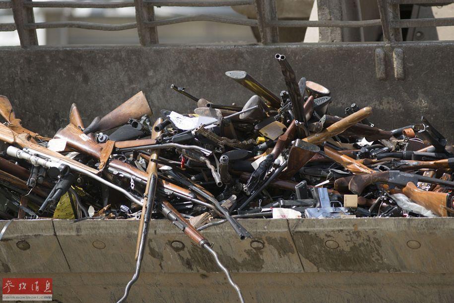 美國(guó)銷熔大批槍支 用于橋梁及公路建設(shè)