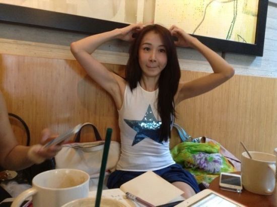 45歲蕭薔節(jié)目遭挑釁曬素顏 網(wǎng)友大贊逆生長